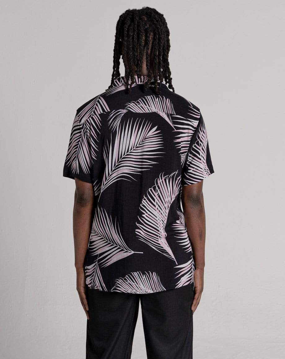 D-STRUCT CALDERA UNISEX SHORT SLEEVE PALM PRINT SHIRT | BLACK