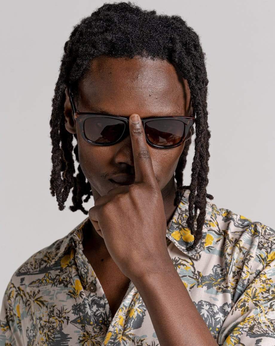 D-STRUCT MASTERICK MEN'S WAYFARER SUNGLASSES | TORTOISE SHELL