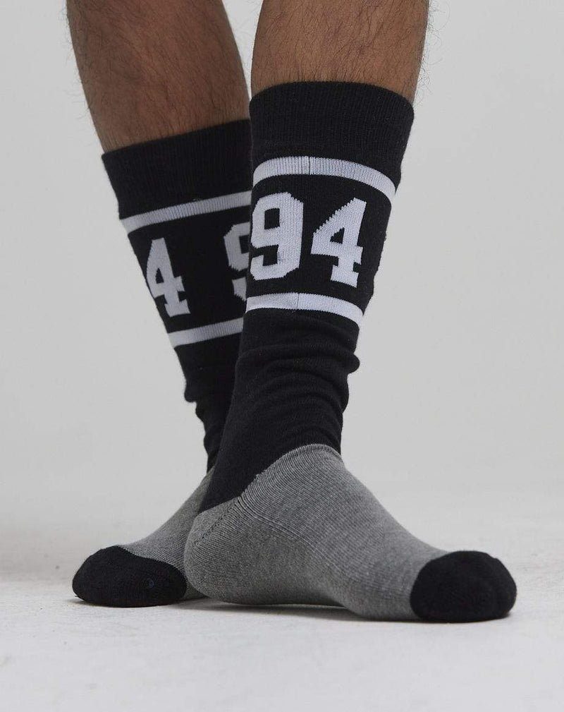 D-STRUCT CALMUT MEN'S TRIPLE PACK SPORTS SOCKS | BLACK/CRIMSON/GREEN